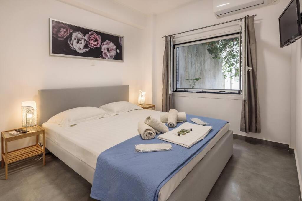 Hilton Area Brand New Comfortable Apartment Афины Экстерьер фото